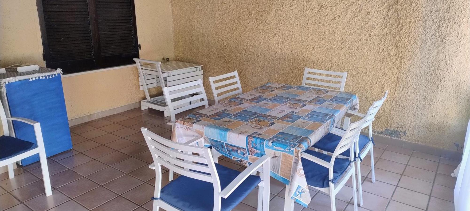 Oleandri Calaverde Sardegna Iun P1641 Pula Buitenkant foto