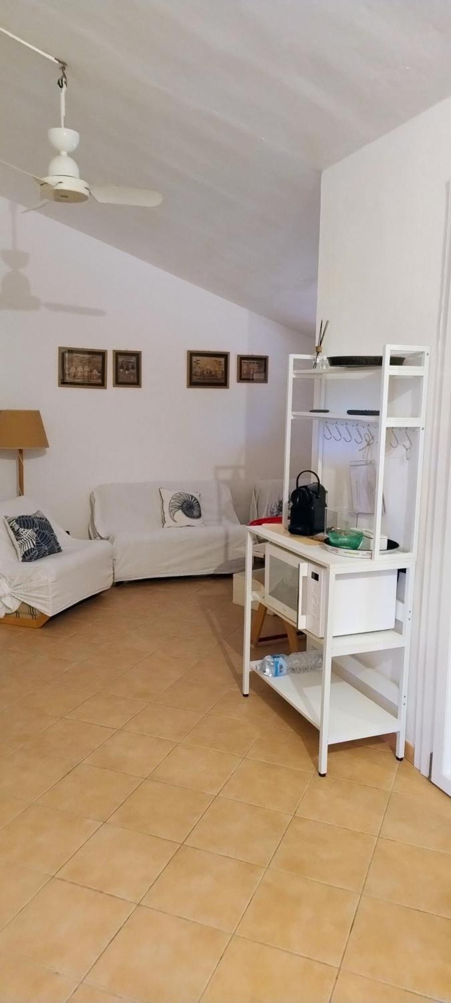 Oleandri Calaverde Sardegna Iun P1641 Pula Buitenkant foto