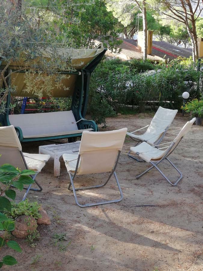 Oleandri Calaverde Sardegna Iun P1641 Pula Buitenkant foto